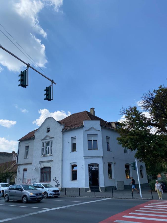 Central 2 Bedrooms Apartment Brasov Exterior photo